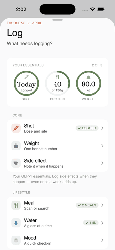 Akoma GLP-1 tracker — daily log screen showing Mounjaro injection, weight and side-effect entries on iPhone